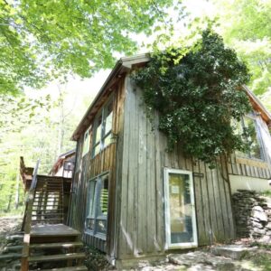 SnowLion Cabin- Double Occupancy